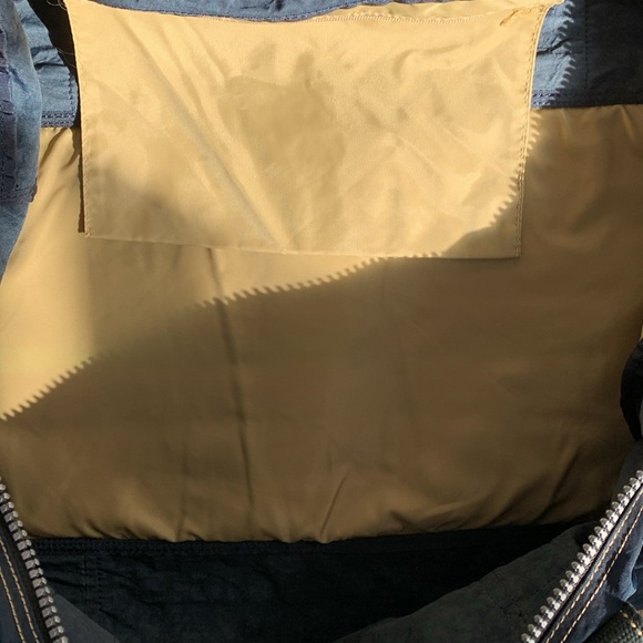 Kipling Duffle Bag Adjustable Removable Strap w/ Dual Carry Handles Zip Pockets - Picture 5 of 6